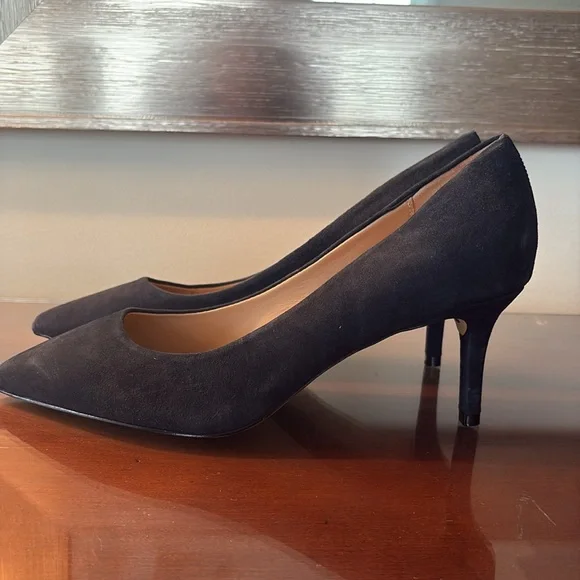 Boden heels New size 9.5 (41) Lara mid heel court shoe pumps navy suede - Picture 7 of 13